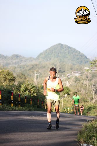 Race photo from Kelud Vertical Challenge 2024
