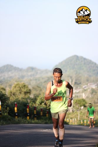 Race photo from Kelud Vertical Challenge 2024