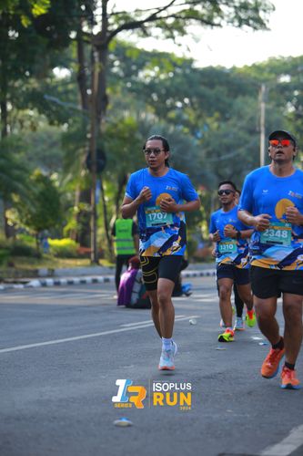 Race photo from Isoplus Run 2024 Surabaya