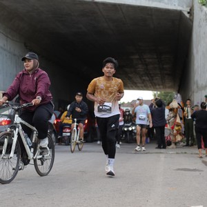 Race photo from KEDIRI HALF MARATHON 2026