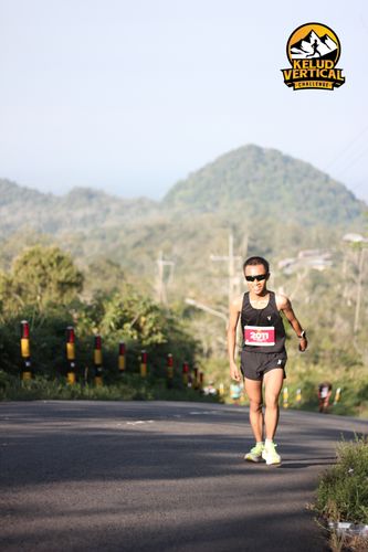 Race photo from Kelud Vertical Challenge 2024