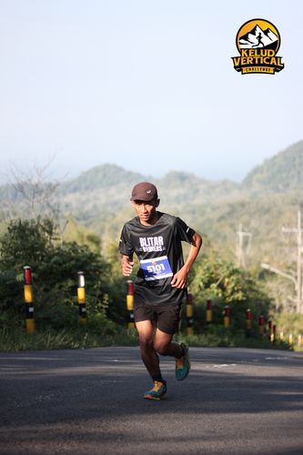 Race photo from Kelud Vertical Challenge 2024