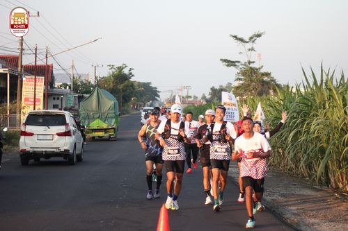 Race photo from Kediri Half Marathon 2024