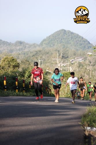 Race photo from Kelud Vertical Challenge 2024
