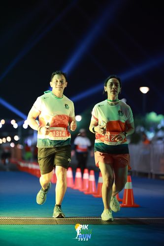 Race photo from PIK NITE RUN 2025