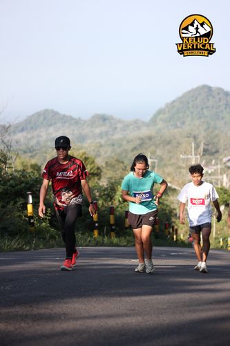 Race photo from Kelud Vertical Challenge 2024