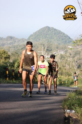 Race photo from Kelud Vertical Challenge 2024