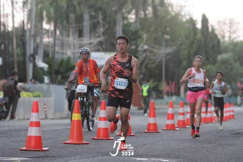 Race photo from Jabar Run 10K 2024