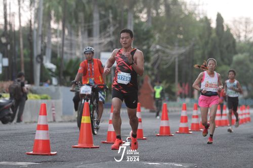 Race photo from Jabar Run 10K 2024