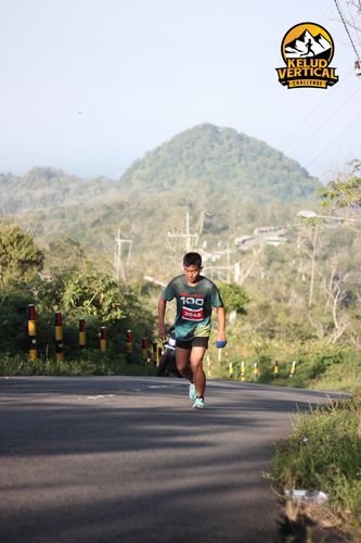 Race photo from Kelud Vertical Challenge 2024