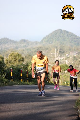 Race photo from Kelud Vertical Challenge 2024