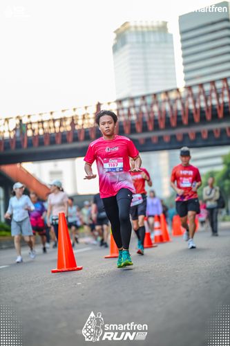Race photo from Smartfren Run 2025 