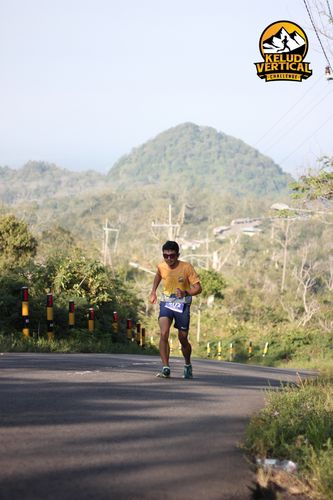 Race photo from Kelud Vertical Challenge 2024