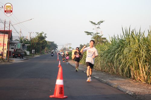 Race photo from Kediri Half Marathon 2024