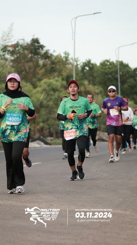 Race photo from Arutmin Borneo Run 2024
