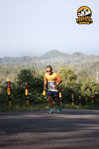 Race photo from Kelud Vertical Challenge 2024