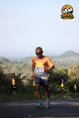 Race photo from Kelud Vertical Challenge 2024