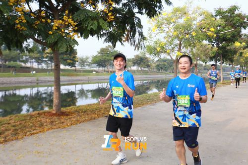 Race photo from ISOPlus Run 2024 Jakarta
