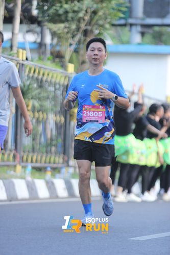 Race photo from Isoplus Run 2024 Surabaya