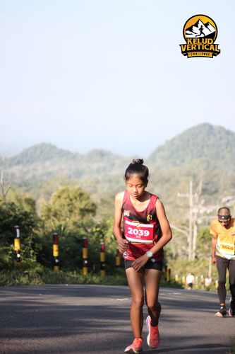 Race photo from Kelud Vertical Challenge 2024