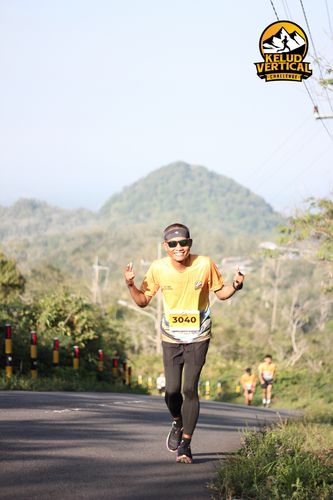 Race photo from Kelud Vertical Challenge 2024