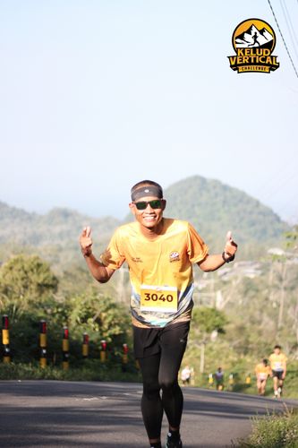 Race photo from Kelud Vertical Challenge 2024