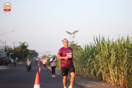 Race photo from Kediri Half Marathon 2024