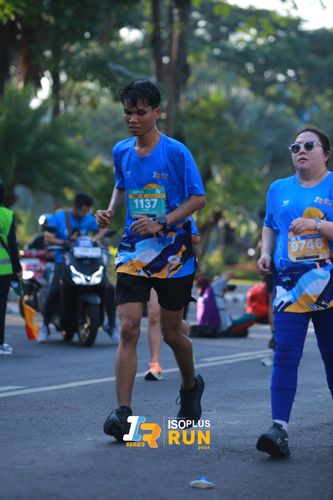 Race photo from Isoplus Run 2024 Surabaya