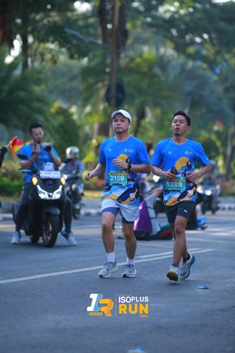 Race photo from Isoplus Run 2024 Surabaya