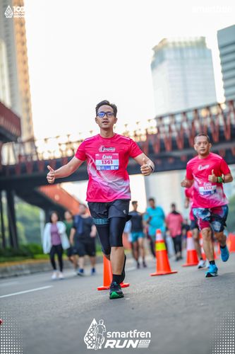 Race photo from Smartfren Run 2025 