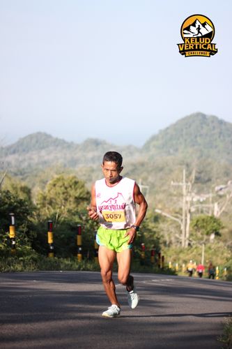Race photo from Kelud Vertical Challenge 2024