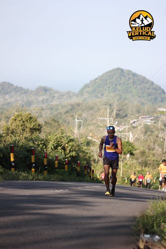 Race photo from Kelud Vertical Challenge 2024
