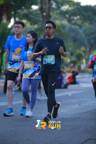 Race photo from Isoplus Run 2024 Surabaya
