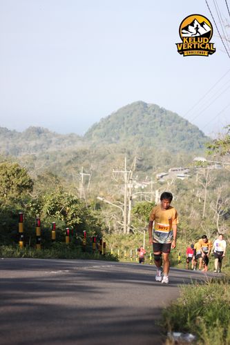 Race photo from Kelud Vertical Challenge 2024