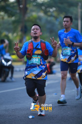 Race photo from Isoplus Run 2024 Surabaya