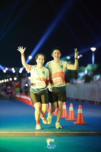 Race photo from PIK NITE RUN 2025