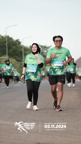 Race photo from Arutmin Borneo Run 2024