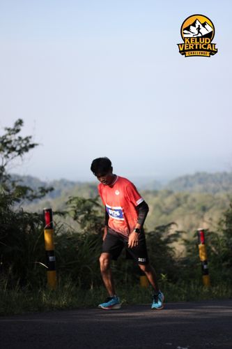 Race photo from Kelud Vertical Challenge 2024