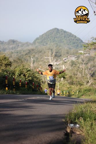 Race photo from Kelud Vertical Challenge 2024