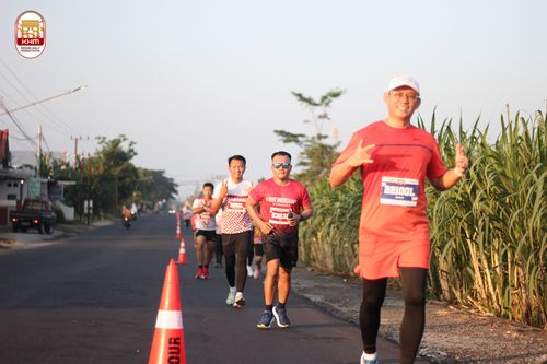 Race photo from Kediri Half Marathon 2024