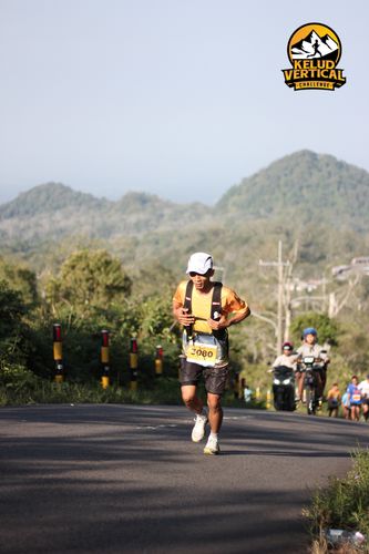 Race photo from Kelud Vertical Challenge 2024
