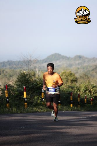 Race photo from Kelud Vertical Challenge 2024