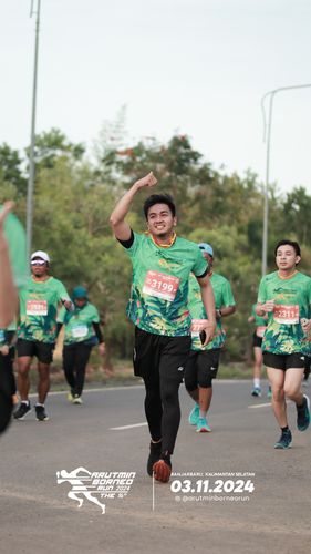Race photo from Arutmin Borneo Run 2024