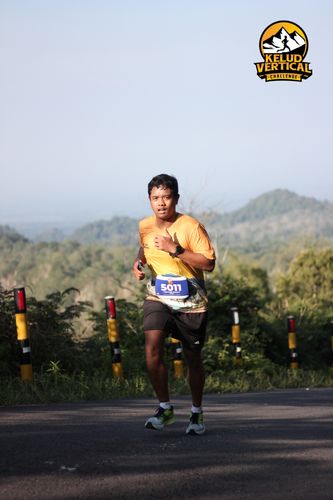 Race photo from Kelud Vertical Challenge 2024