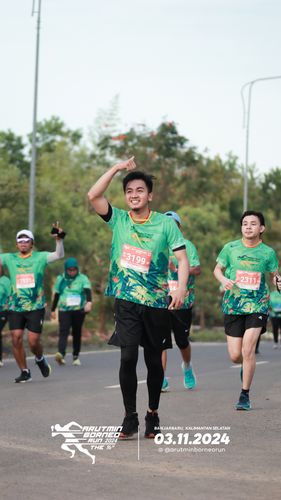 Race photo from Arutmin Borneo Run 2024