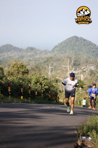 Race photo from Kelud Vertical Challenge 2024