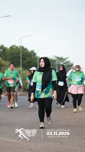 Race photo from Arutmin Borneo Run 2024
