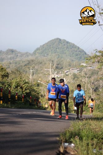 Race photo from Kelud Vertical Challenge 2024