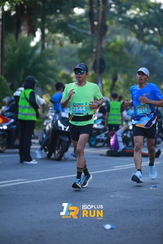Race photo from Isoplus Run 2024 Surabaya