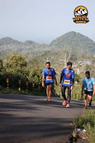 Race photo from Kelud Vertical Challenge 2024